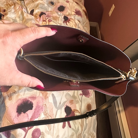 Coach Bucket Bag - Picture 5 of 7